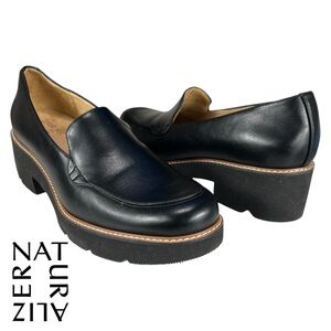 Naturalizer Women’s 12M Black Leather Loafer Heels Comfort Pumps Shoes